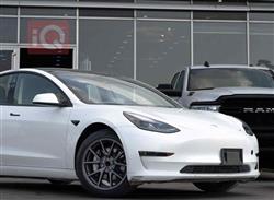 تسلا موديل 3